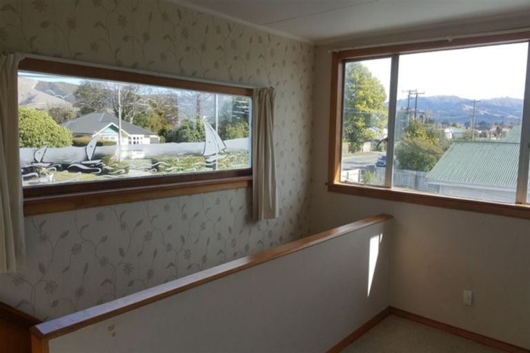 Photo of property in 14 Parsonage Road, Waimate, 7924