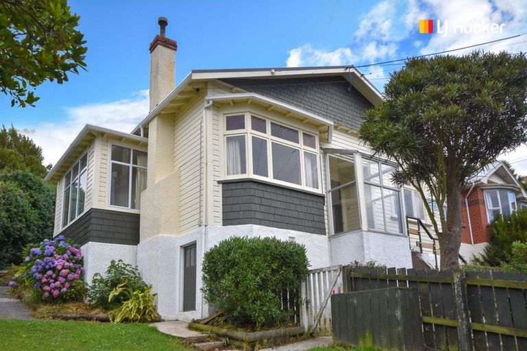 Photo of property in 73 Forfar Street, Clyde Hill, Dunedin, 9011