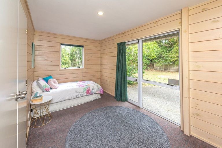 Photo of property in 6 Montgomery Road, Otamatea, Whanganui, 4501