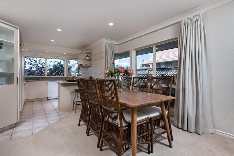 Photo of property in 17 Lilac Place, Otumoetai, Tauranga, 3110