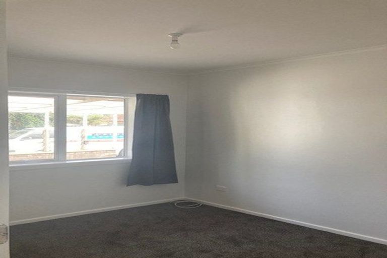 Photo of property in 17 Laurie Avenue, Papakura, 2110