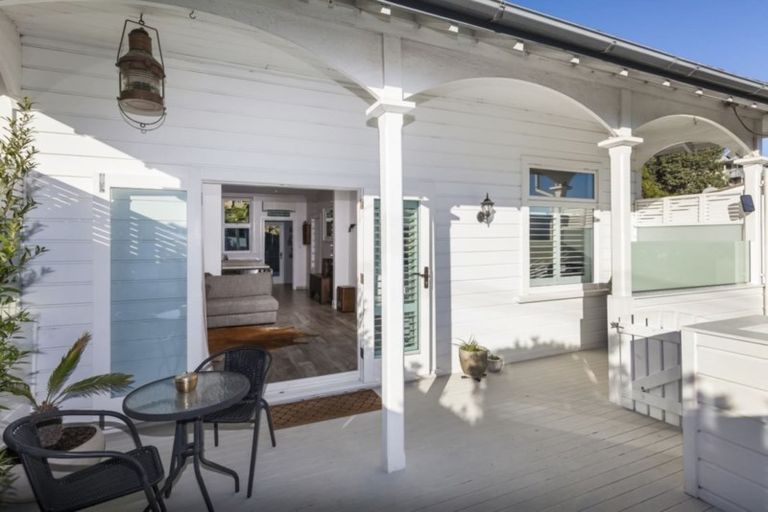 Photo of property in 62 Saint Davids Street, Lyttelton, 8082