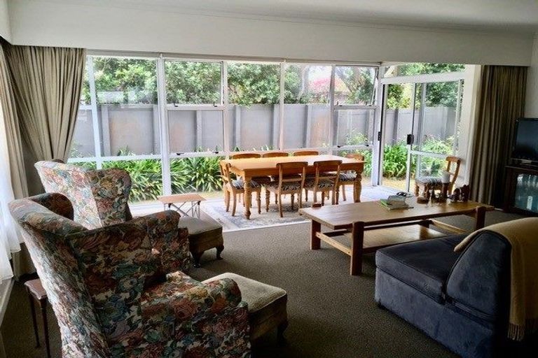 Photo of property in 4/23 Craig Road, Milford, Auckland, 0620