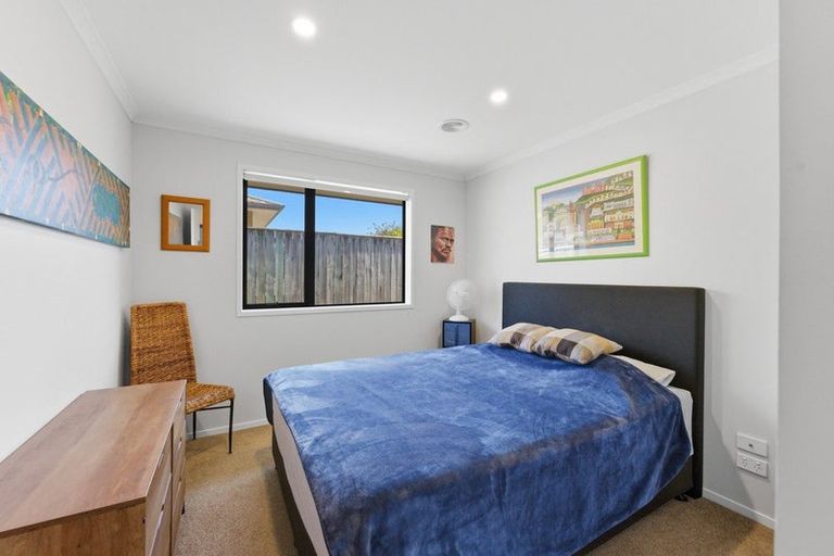 Photo of property in 7a Pipitea Place, Whalers Gate, New Plymouth, 4310