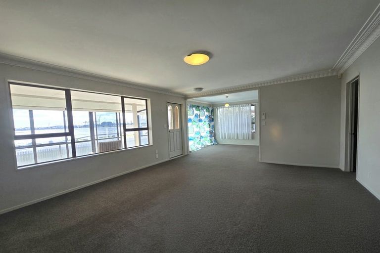 Photo of property in 18 Harbour Drive, Otumoetai, Tauranga, 3110
