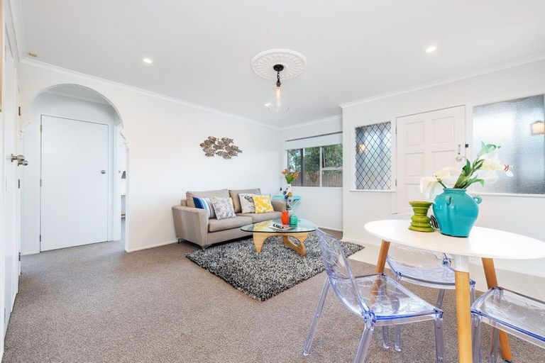 Photo of property in 1/99 Station Road, Papatoetoe, Auckland, 2025