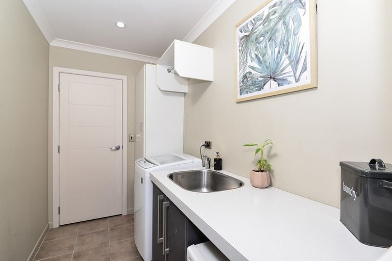 Photo of property in 26 The Esplanade, Huntington, Hamilton, 3210