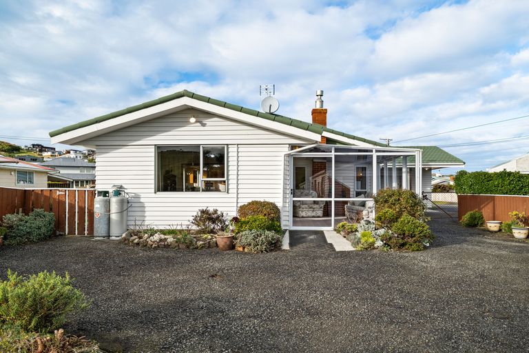 Photo of property in 325 Tomahawk Road, Ocean Grove, Dunedin, 9013