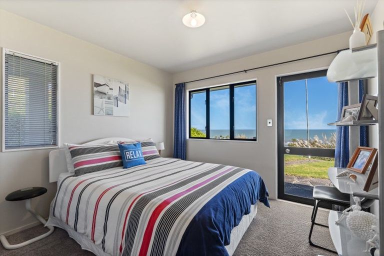 Photo of property in 43 Longbeach Drive, Castlecliff, Whanganui, 4501