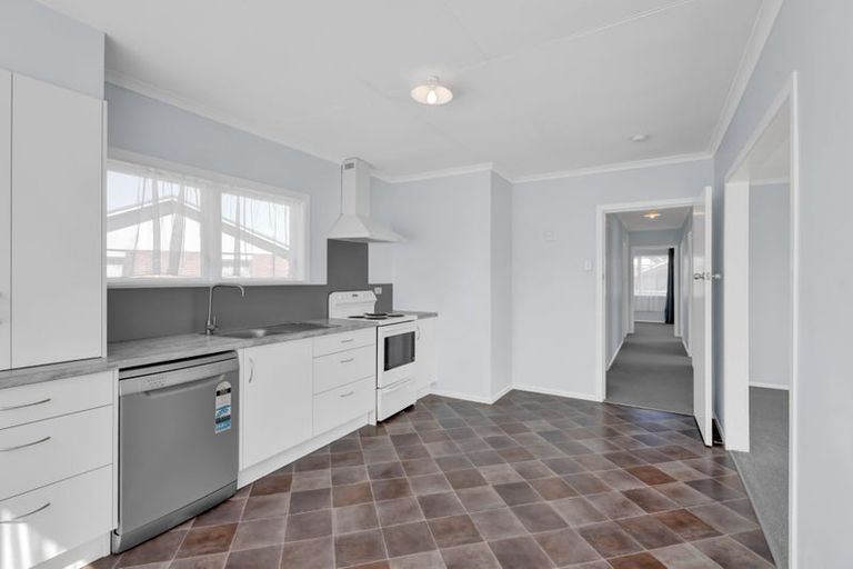 Photo of property in 4 Standish Street, New Plymouth, 4310