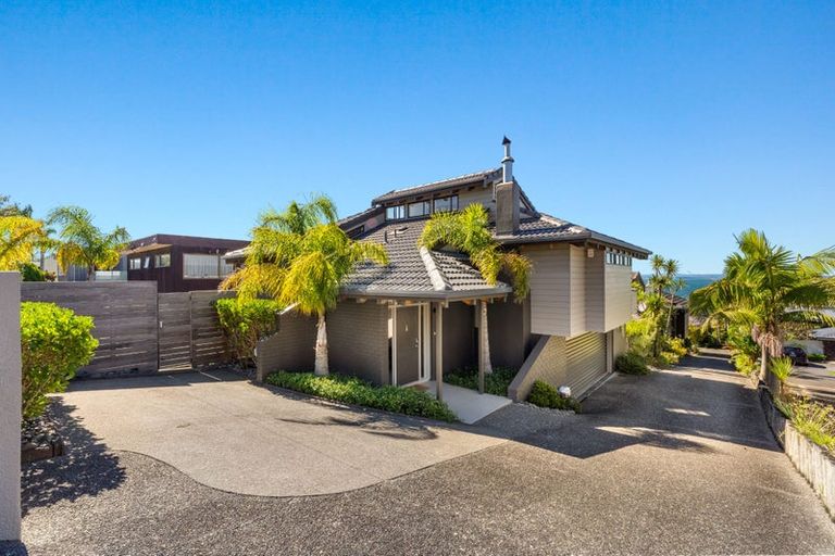 Photo of property in 1/14 Marama Street, Castor Bay, Auckland, 0620