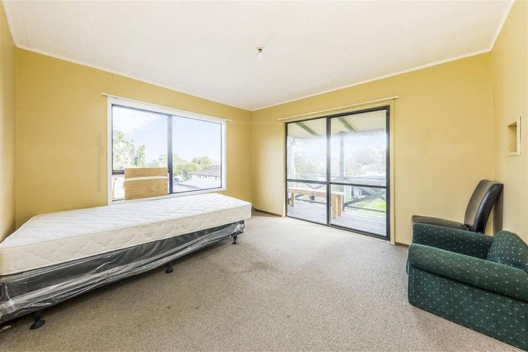 Photo of property in 6 Rako Place, Manurewa, Auckland, 2102