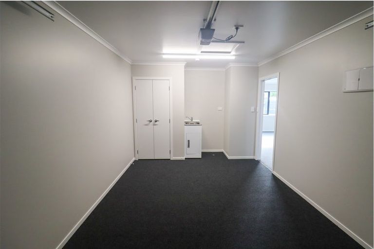 Photo of property in 2/12 Keitha Place, Glenview, Hamilton, 3206