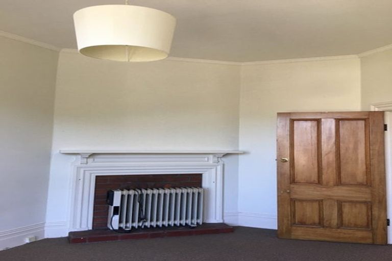 Photo of property in 4 Te Wharepouri Street, Berhampore, Wellington, 6023