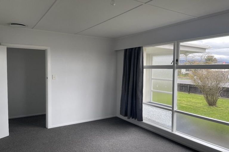 Photo of property in 613 Queen Street East, Levin, 5510