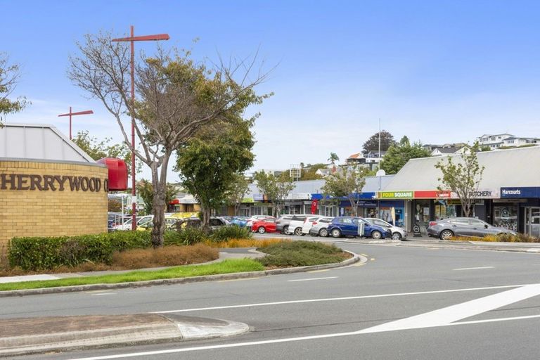 Photo of property in 2a Laing Place, Otumoetai, Tauranga, 3110