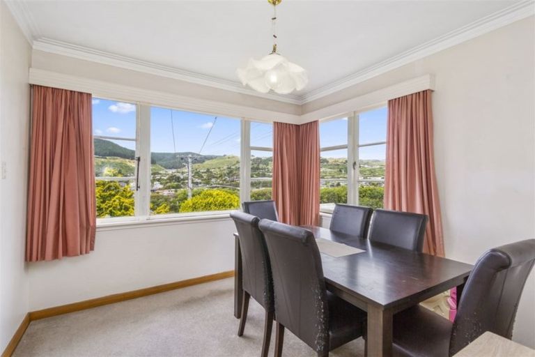 Photo of property in 313 Main Road, Tawa, Wellington, 5028