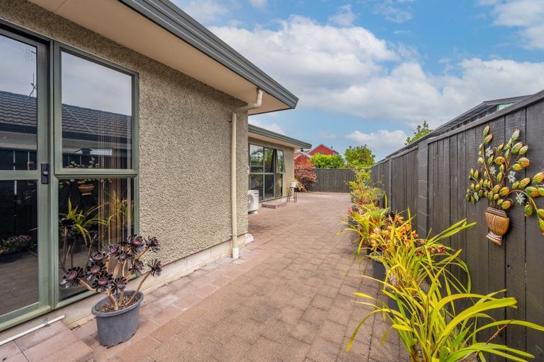 Photo of property in 18 Bucksburn Place, Greenmeadows, Napier, 4112