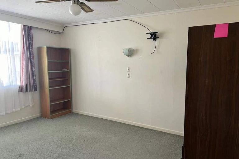 Photo of property in 10 Coronation Road, Glenfield, Auckland, 0627