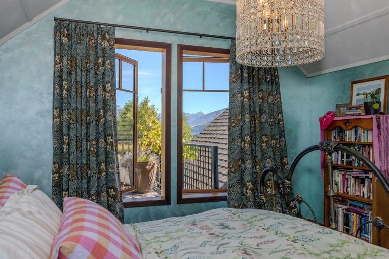 Photo of property in 270 Beacon Point Road, Wanaka, 9305