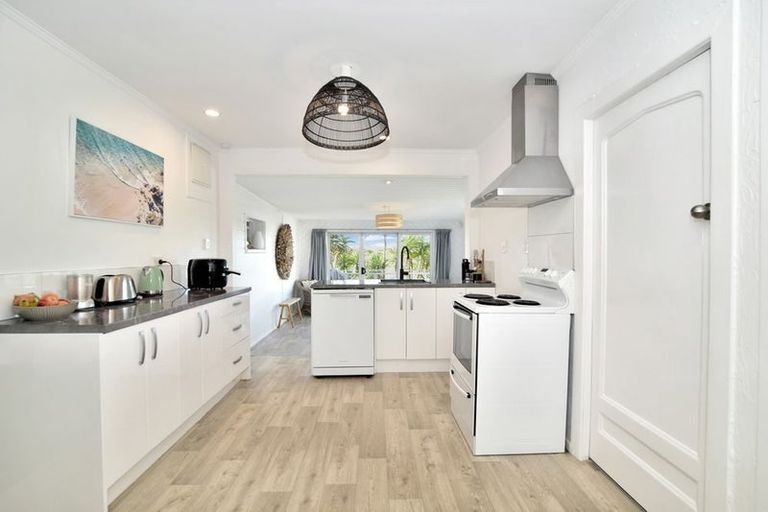 Photo of property in 716a Papamoa Beach Road, Papamoa Beach, Papamoa, 3118