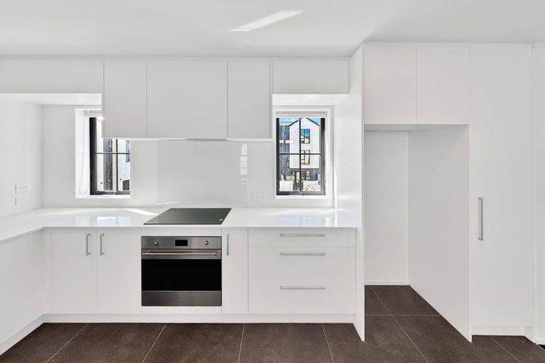 Photo of property in 3/92 Peterborough Street, Christchurch Central, Christchurch, 8013