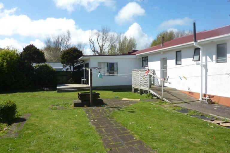 Photo of property in 13 Caplen Street, Hawera, 4610