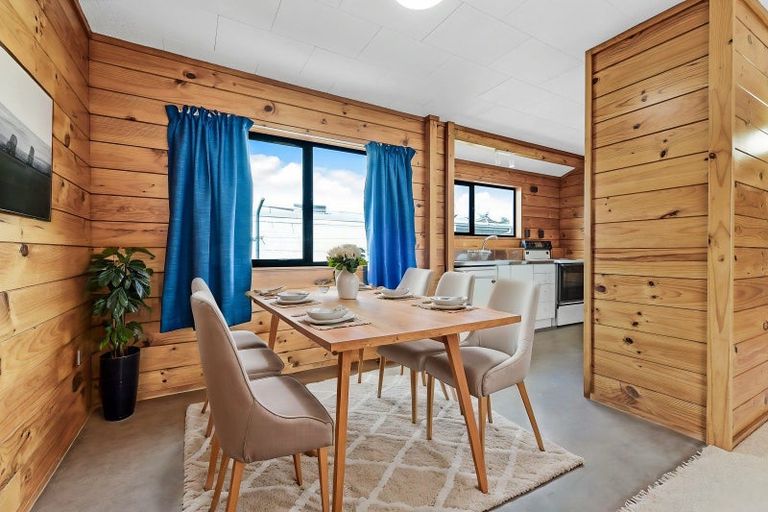 Photo of property in 50 Heath Street, St Andrews, Hamilton, 3200