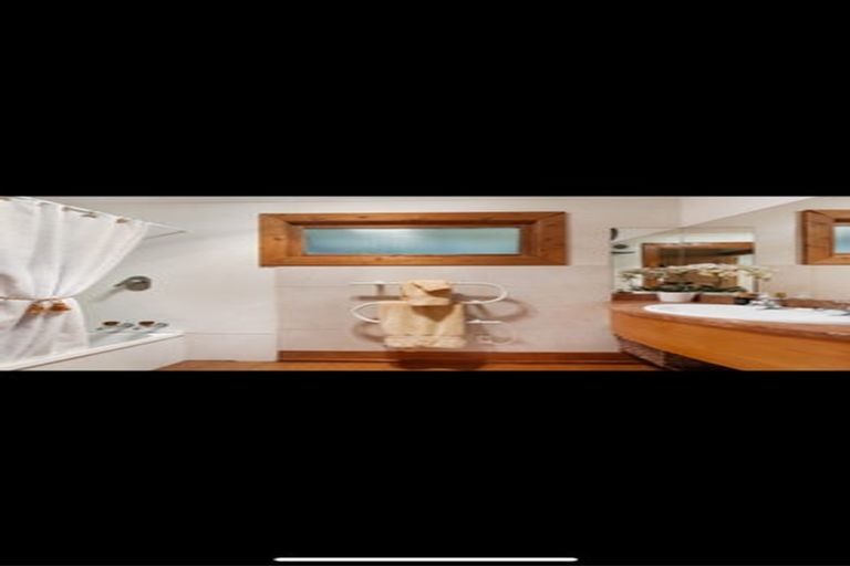 Photo of property in 80 Hunter Crescent, Wanaka, 9305