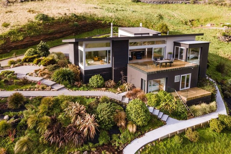 Photo of property in 7 Te Wharau Lane, Charteris Bay, Lyttelton, 8971