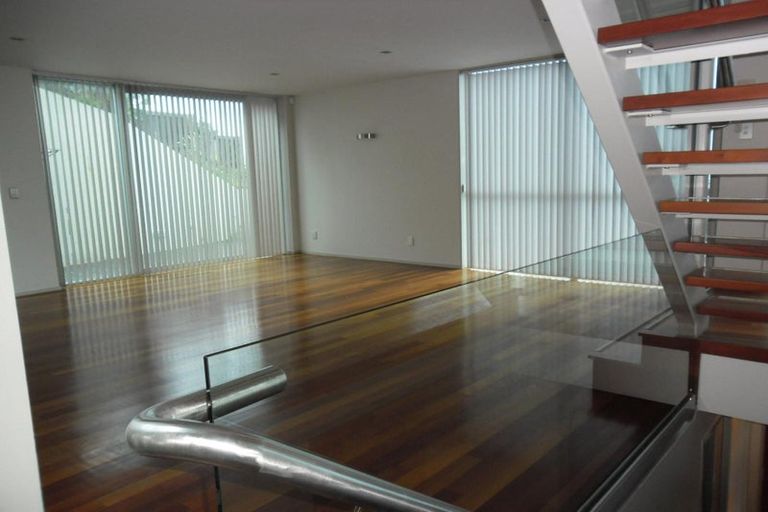 Photo of property in 1d The Crescent, Roseneath, Wellington, 6011