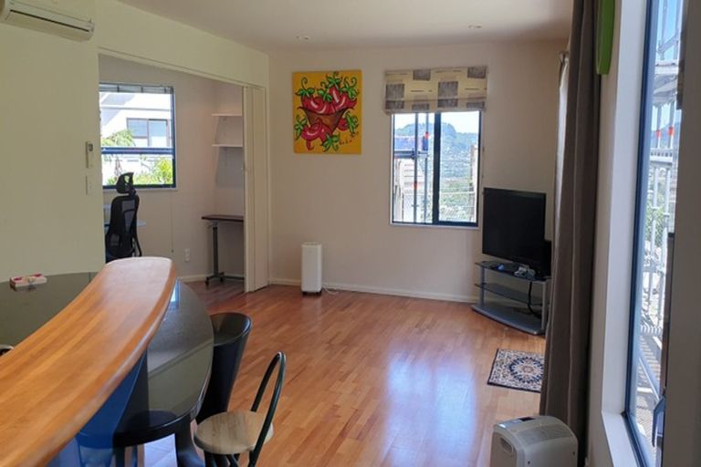 Photo of property in 9 Ridvan Grove, Ngaio, Wellington, 6035