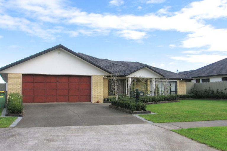 Photo of property in 27 Emyvalie Place, Dannemora, Auckland, 2016