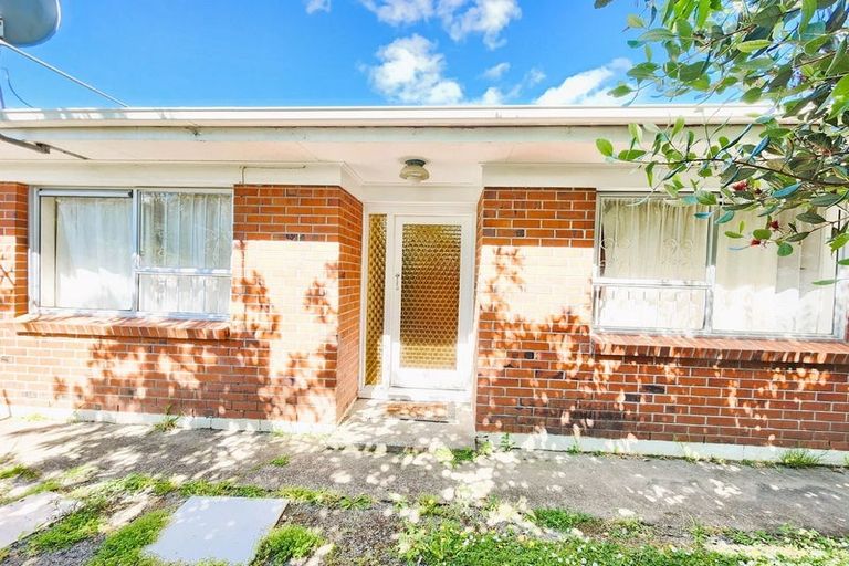 Photo of property in 26 Tamaki Bay Drive, Pakuranga, Auckland, 2010