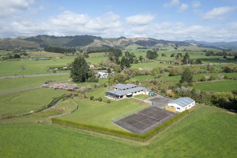 Photo of property in 15 Tavistock Road, Koputaroa, Levin, 5575