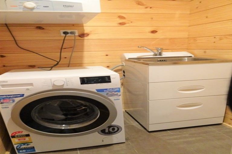 Photo of property in 8 Hurren Place West, Kumara Junction, Hokitika, 7882