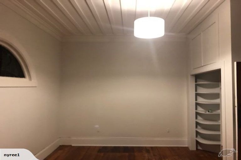 Photo of property in 108 Freyberg Street, Lyall Bay, Wellington, 6022