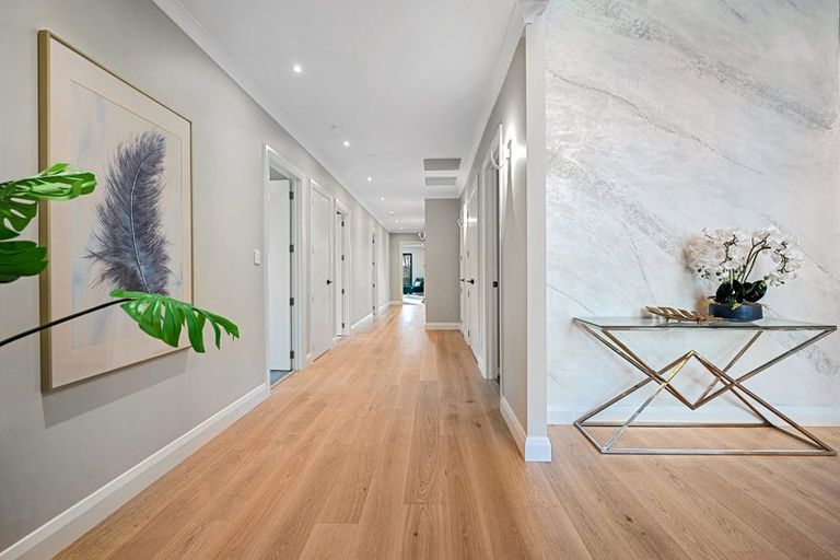 Photo of property in 56 Kewa Road, Albany Heights, Auckland, 0632