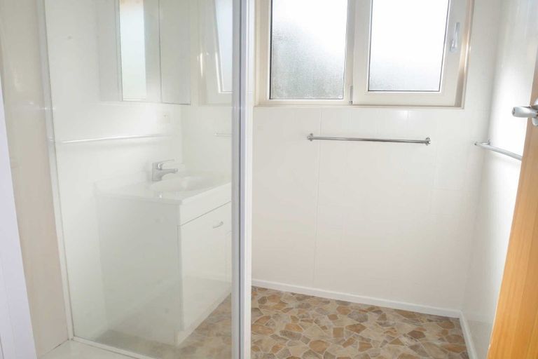 Photo of property in 48 Bevington Street, Avonhead, Christchurch, 8042