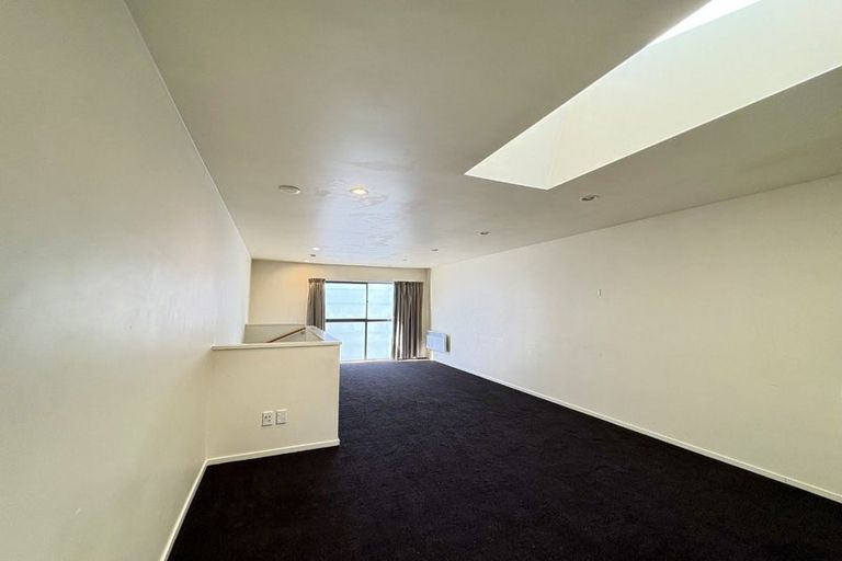 Photo of property in 2/7 Hall Avenue, Newtown, Wellington, 6021