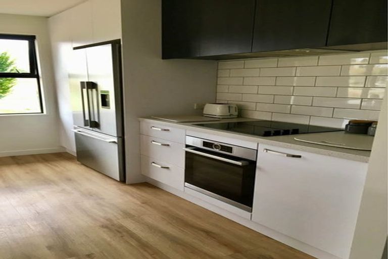 Photo of property in 13 Pennycook Place, Lake Hawea, 9382