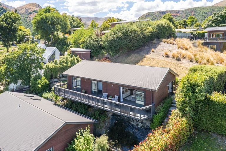 Photo of property in 3a Mcdonnell Road, Arrowtown, 9302