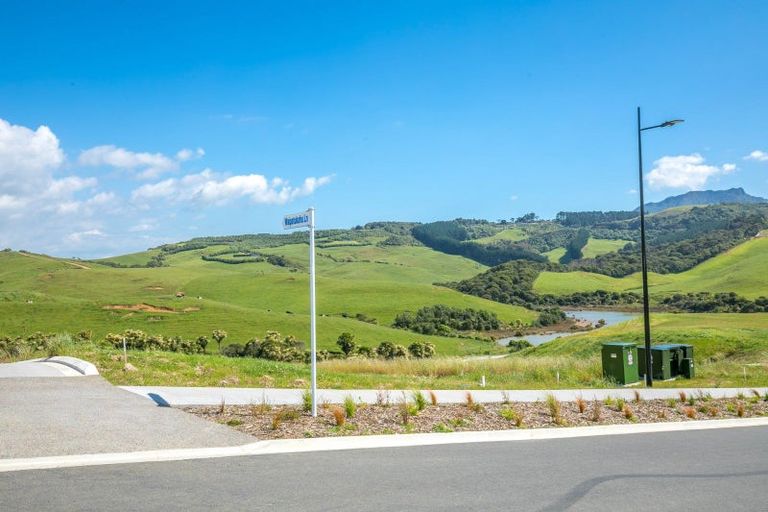 Photo of property in 102 Omahina Street, Raglan, 3225