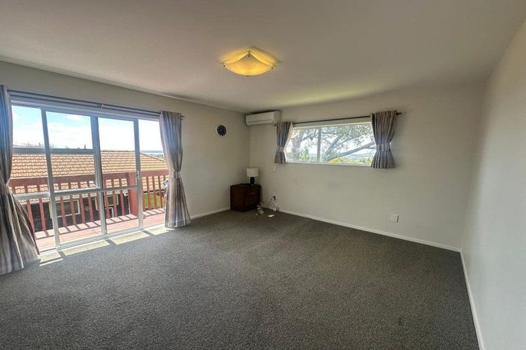 Photo of property in 15a Te Atatu Road, Te Atatu South, Auckland, 0610