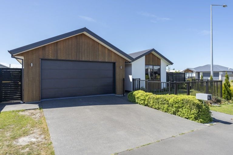 Photo of property in 69 William Nicholls Drive, Belfast, Christchurch, 8051