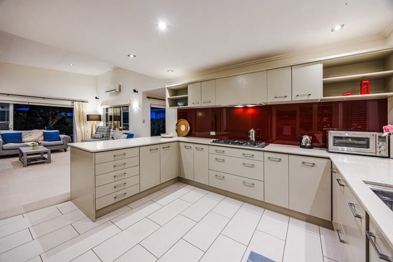 Photo of property in 3 Willowgrange Place, Pukekohe, 2120