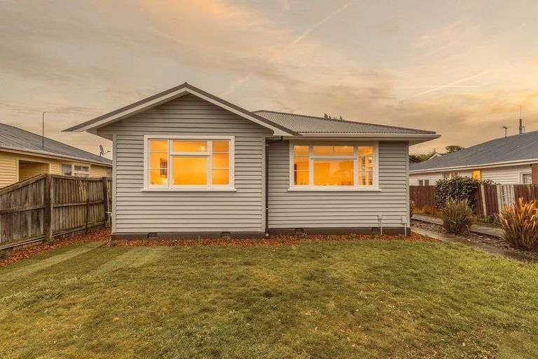 Photo of property in 1/8 Wharenui Road, Upper Riccarton, Christchurch, 8041