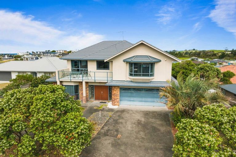 Photo of property in 10 Tuturu View, Ruakaka, 0116