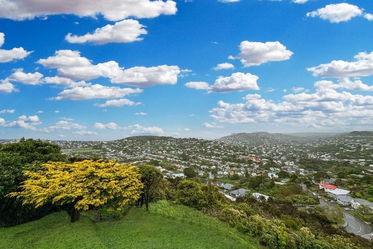 Photo of property in 7 Gavaskar Place, Khandallah, Wellington, 6035