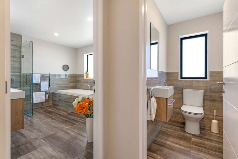 Photo of property in 11 Paradise Way, Amberley, 7410